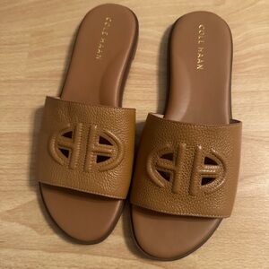 Cole Haan Sandals Flynn Slide with Cut-Out design